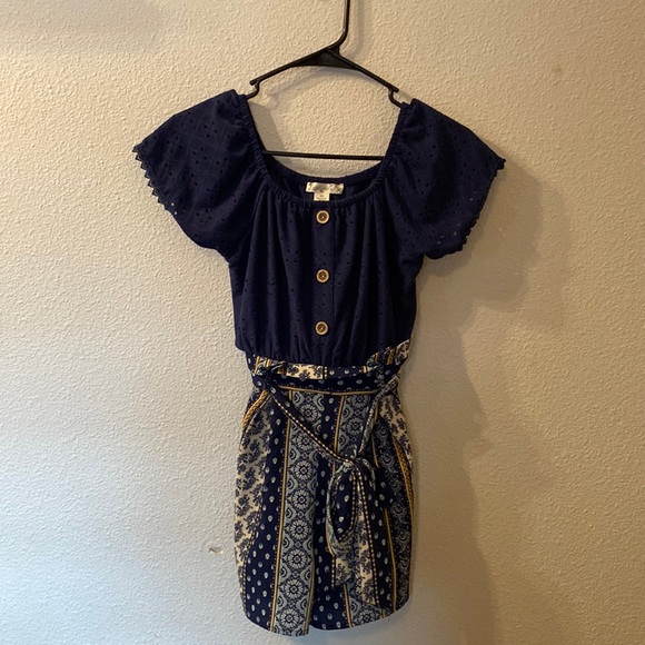 Knit works off the shoulder romper size 10 - Picture 1 of 5